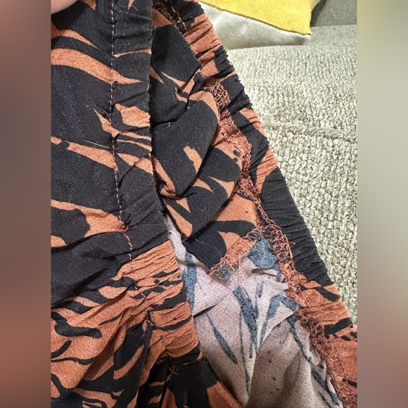 A New Day Black and Brown Abstract Long Sleeve Dress - Picture 10 of 13